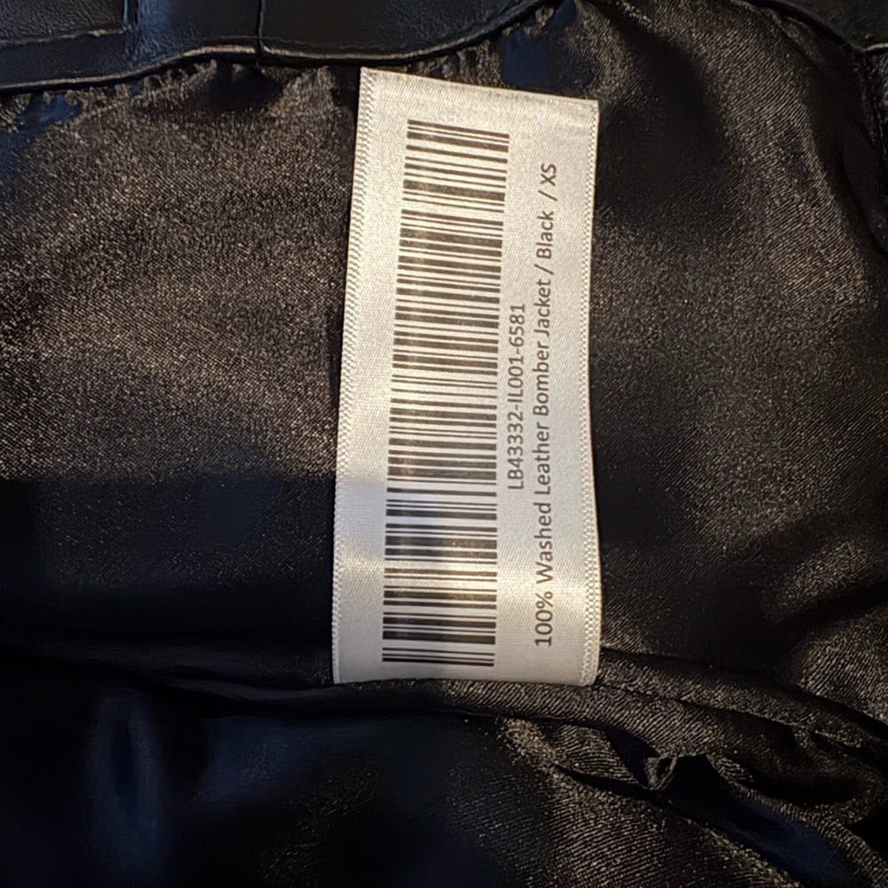 Quince Black Leather Bomber Jacket - Picture 7 of 12
